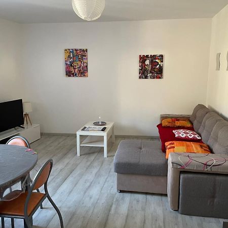La Desirade Apartment Catllar Ngoại thất bức ảnh