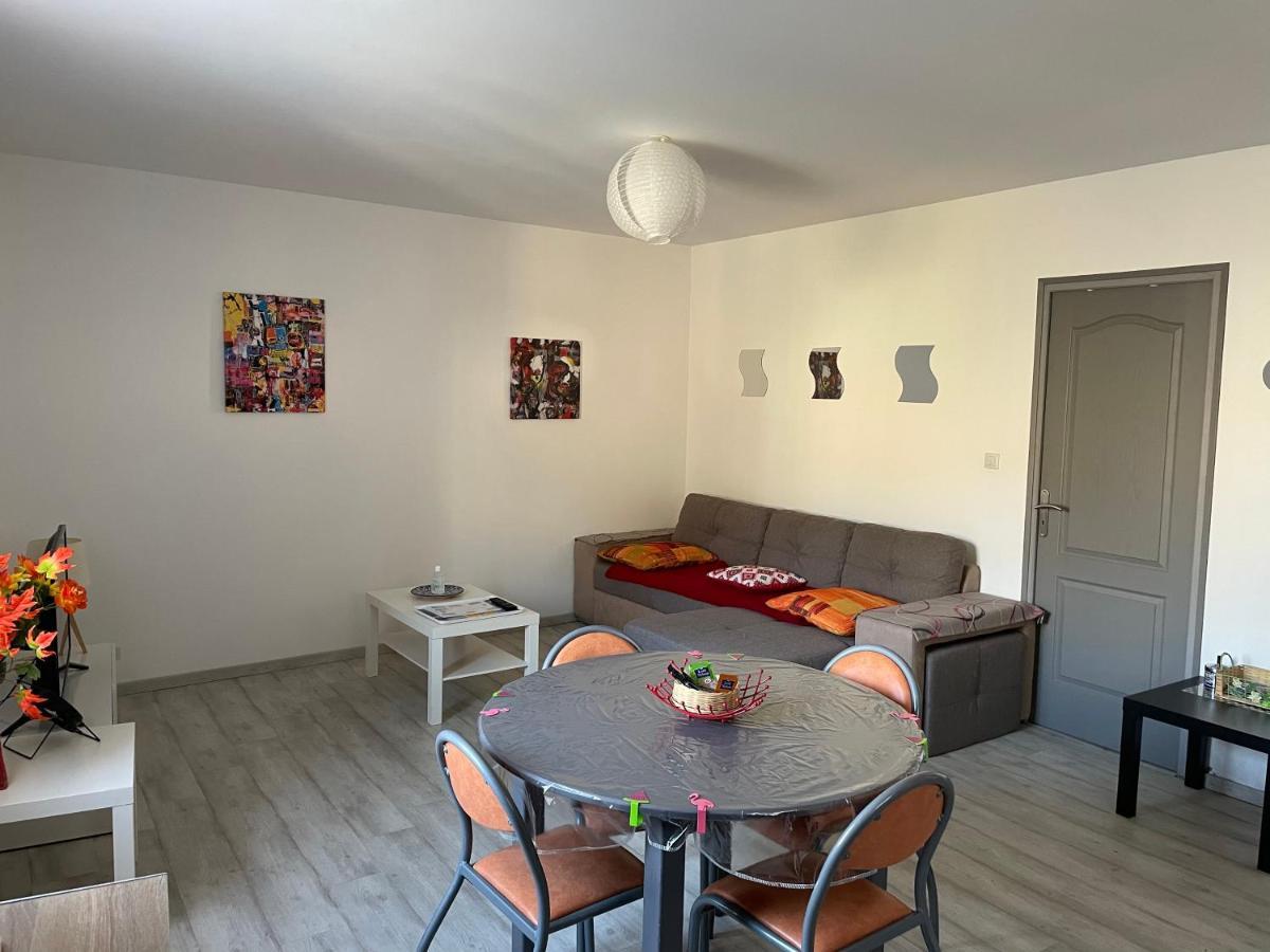 La Desirade Apartment Catllar Ngoại thất bức ảnh